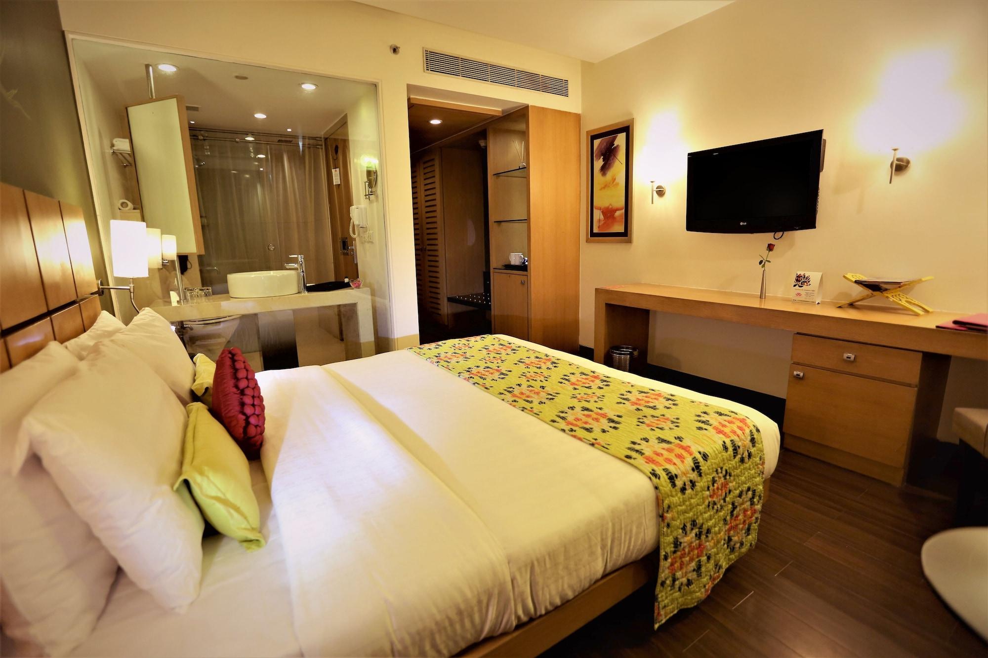 The Beatle Hotel Mumbai Exterior photo